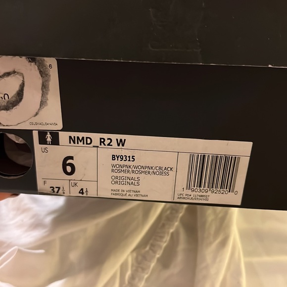Adidas NMD_R2 W size 6 - Picture 7 of 8